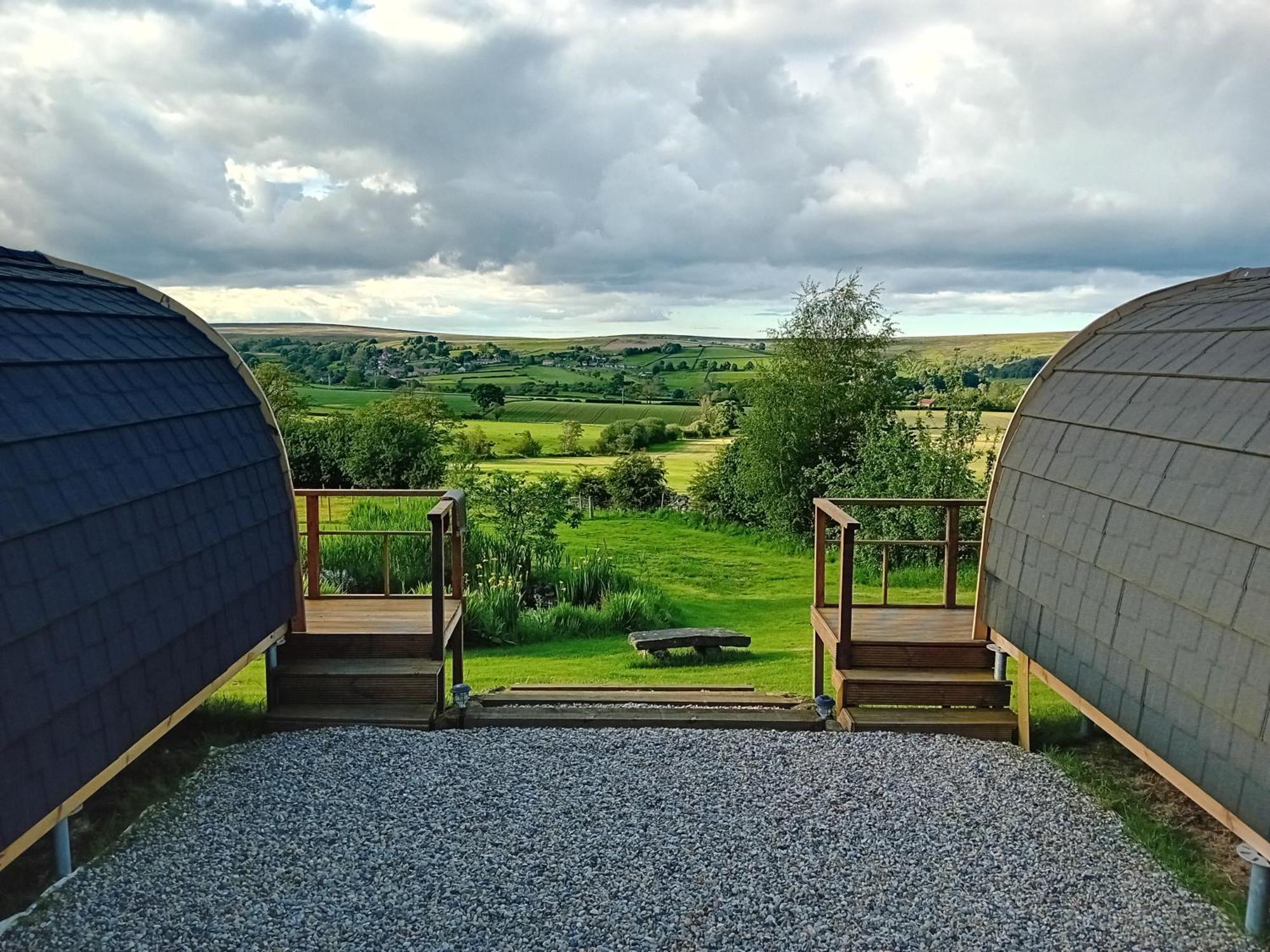 Campsite Coombs Glamping Pods *